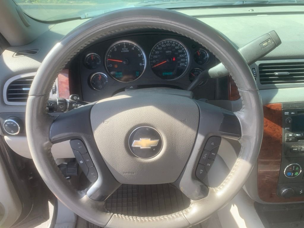 Used 2010 Blue Granite Metallic Chevrolet LT image 16