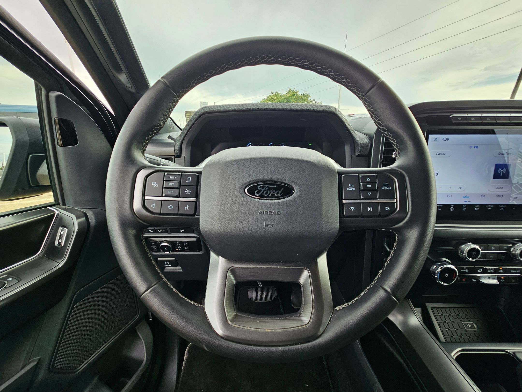 Used 2024 Blue Ford XLT image 15