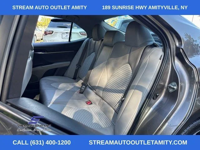 Used 2020 Gray Toyota SE image 21