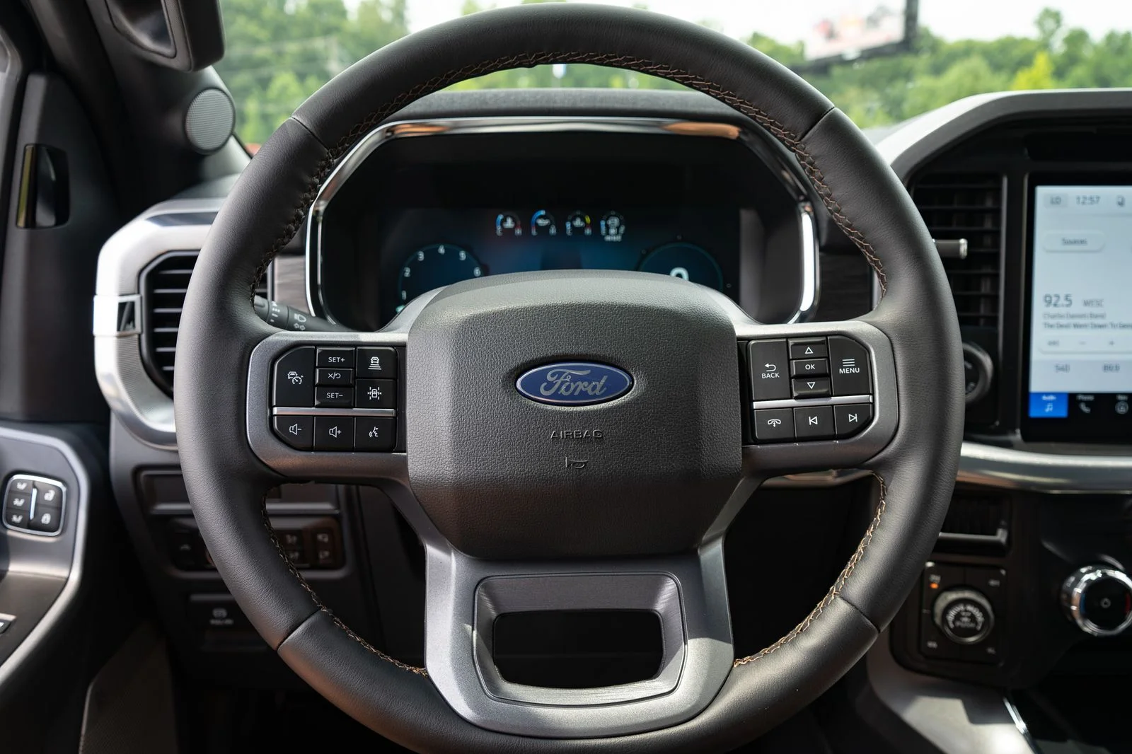 New 2026 Carbonized Gray Metallic Ford Lariat® image 28
