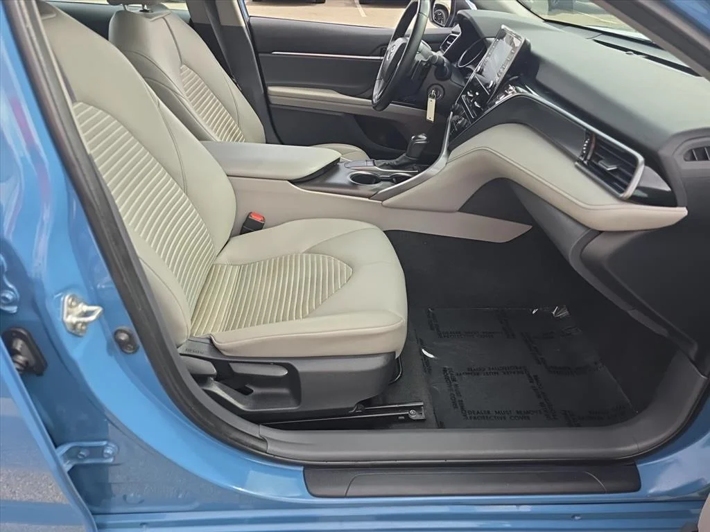 Used 2023 Blue Toyota SE AUTO image 21