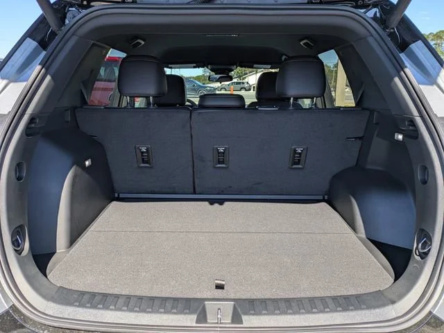 New 2026 Sterling Metallic GMC AT4 image 13
