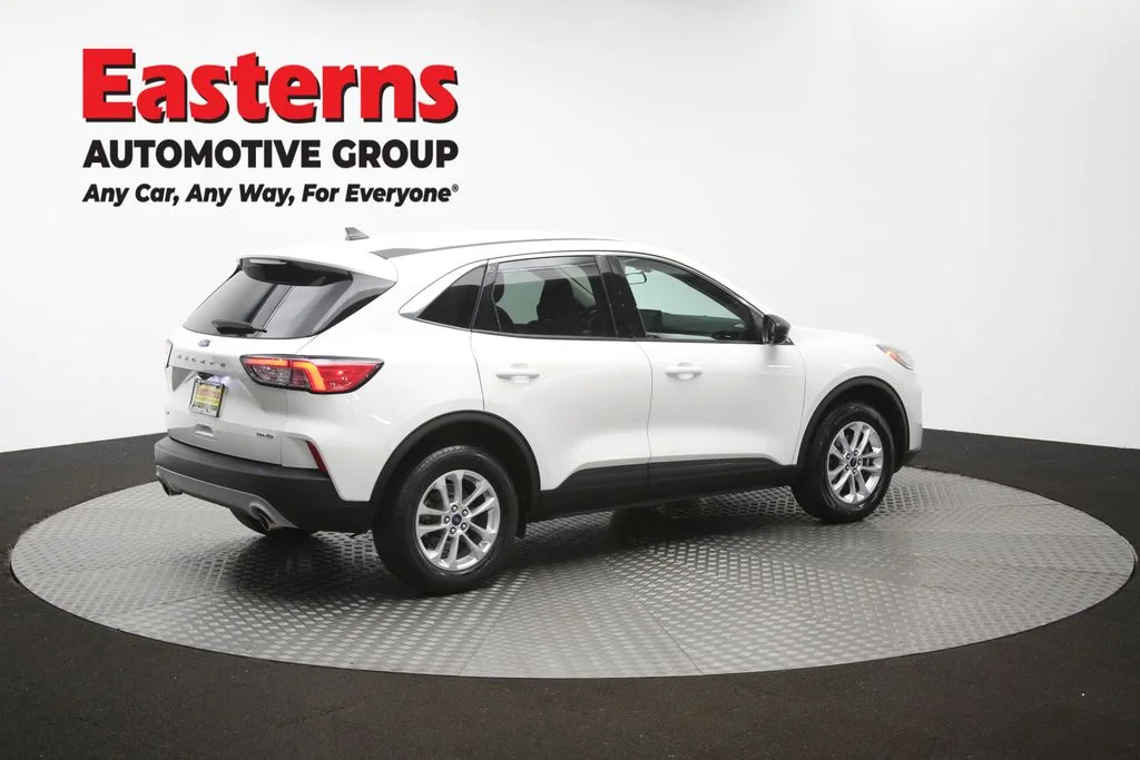 Used 2022 White Ford SE image 42