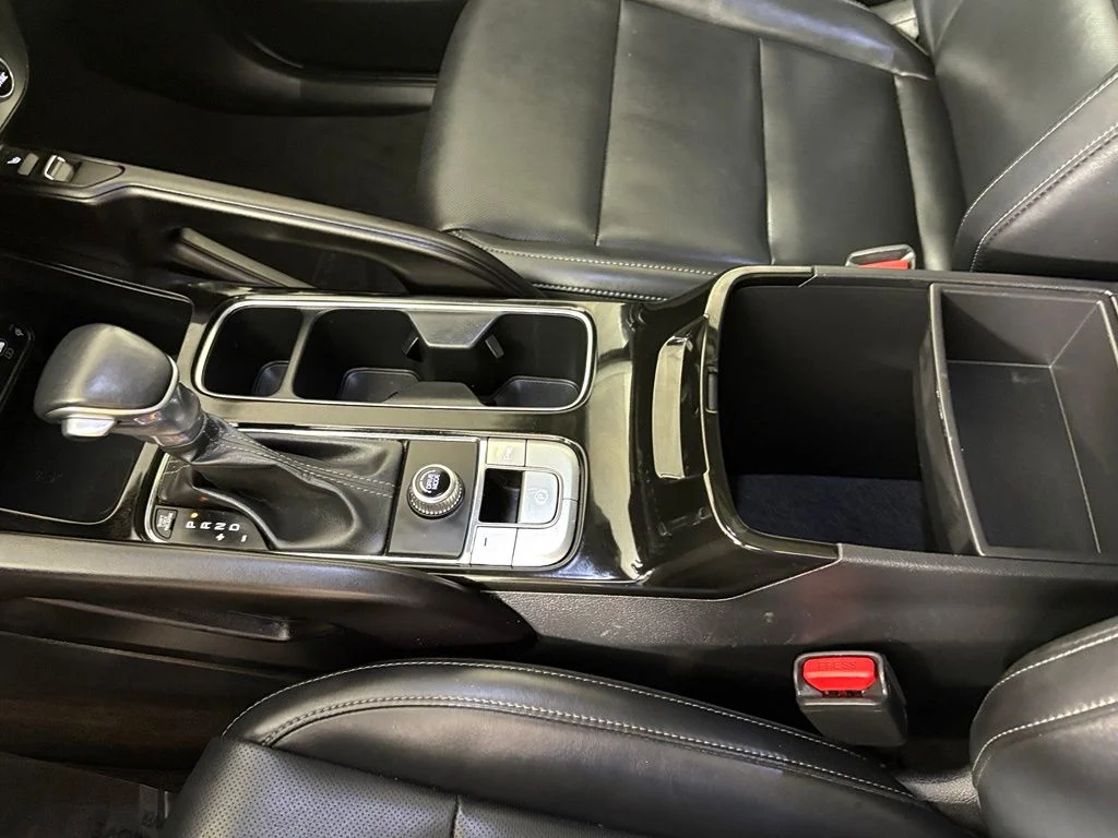 Used 2025 Silver Kia S image 35