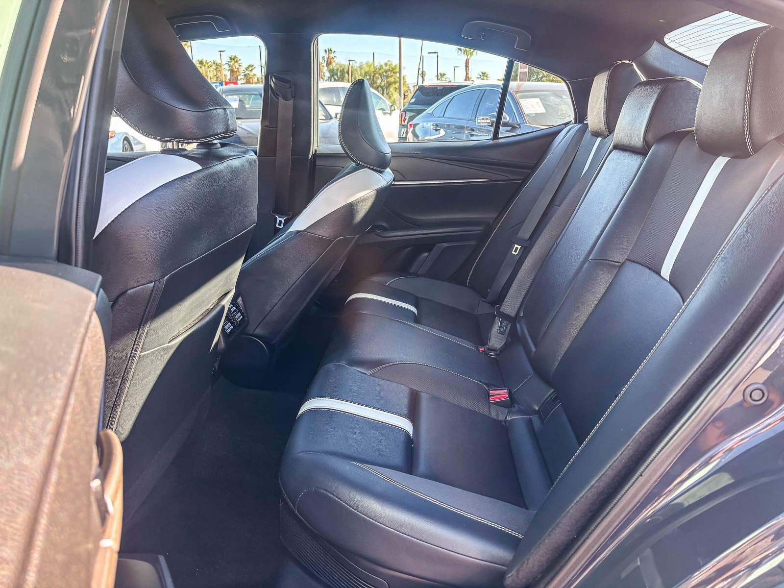 Used 2025 Underground Toyota SE image 19