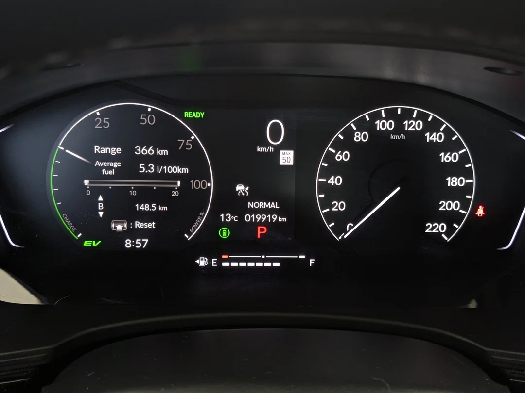 Certified Used 2025 White Honda Sport - - FWD - Honda Sensing Suite - Heated Seats - 9 Touchscreen - Wireless CarPlay & More! image 18