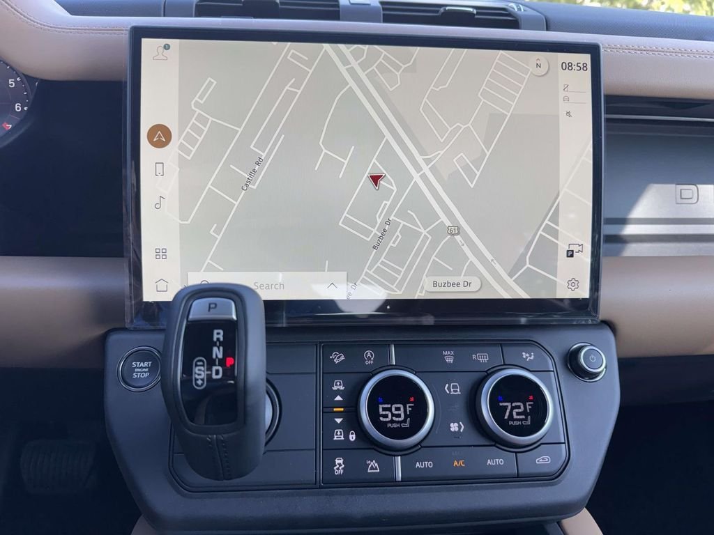 New 2026 Santorini Black Land Rover X-Dynamic SE image 13