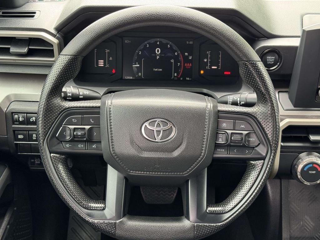 Used 2025  Toyota SR5 image 10