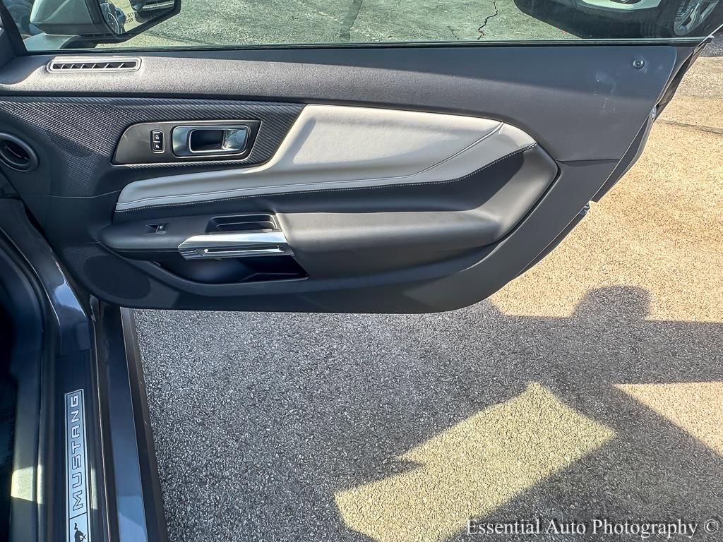 2024 FORD MUSTANG - Image 19