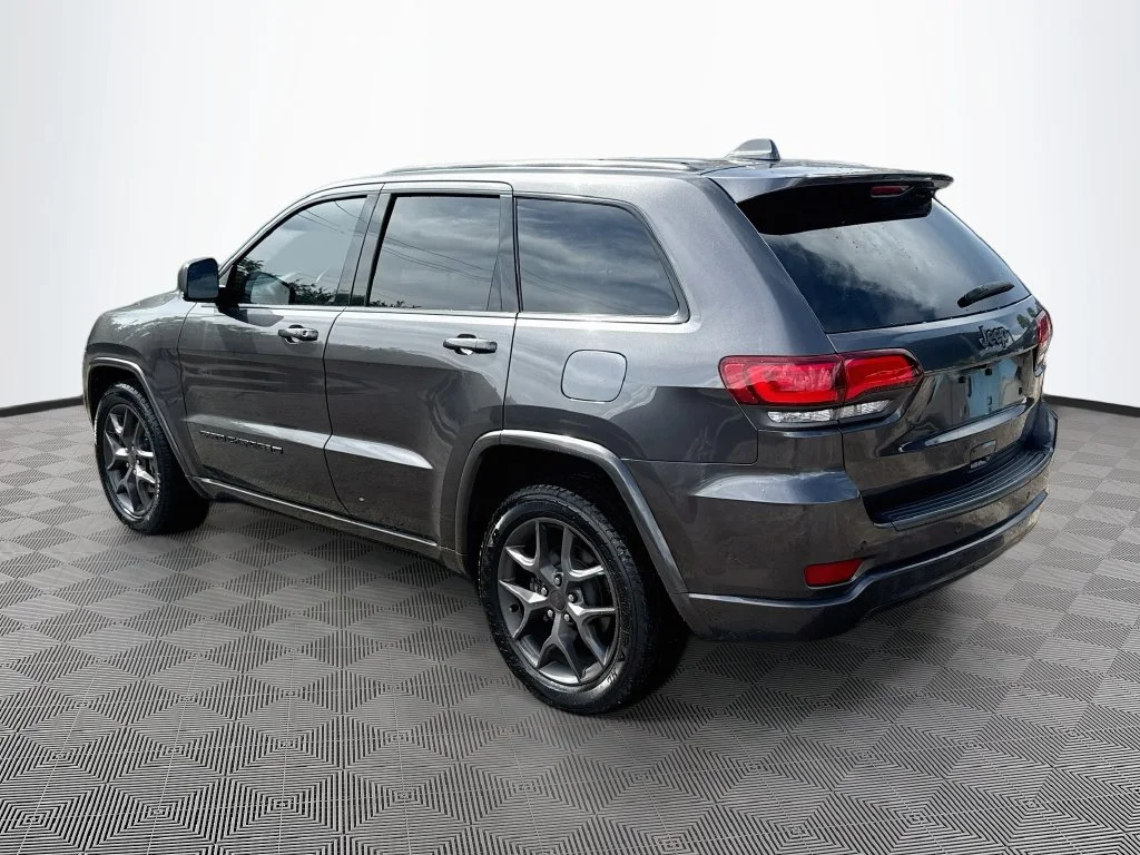 Used 2021 Gray Jeep Limited image 8