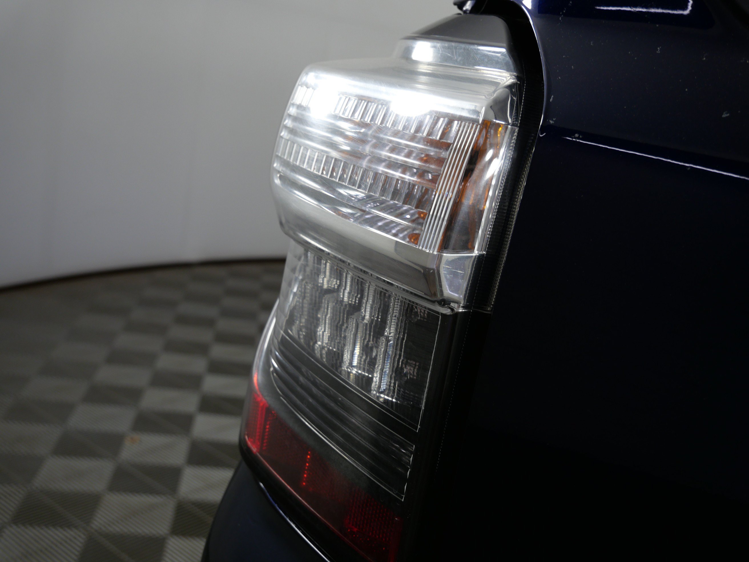 Used 2015 Nautical Blue Pearl Toyota Limited image 17