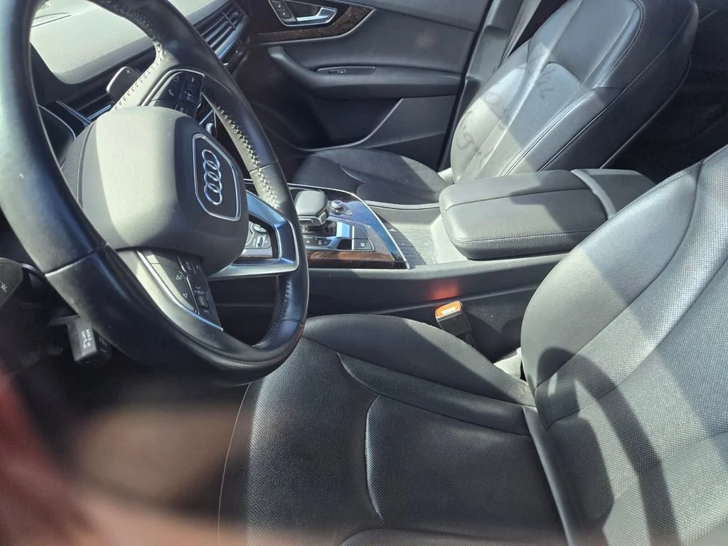 Used 2019 White Audi Prestige image 4