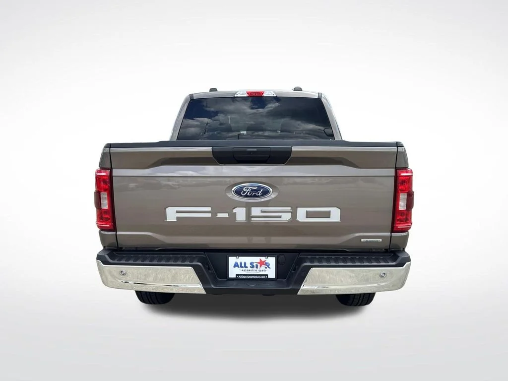 Used 2023 Gray Ford XLT image 7