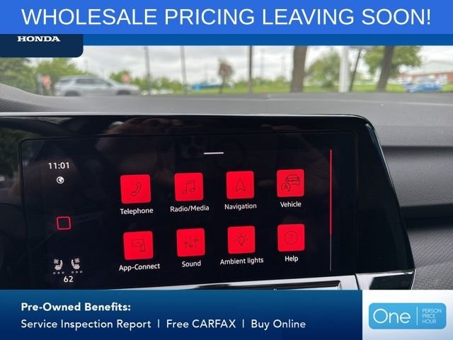 Used 2024 Atlantic Blue Metallic Volkswagen 2.0T SE image 27