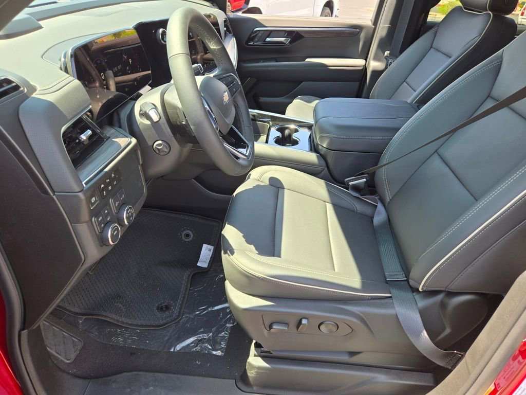 2025 Chevrolet Suburban Premier - Photo 6