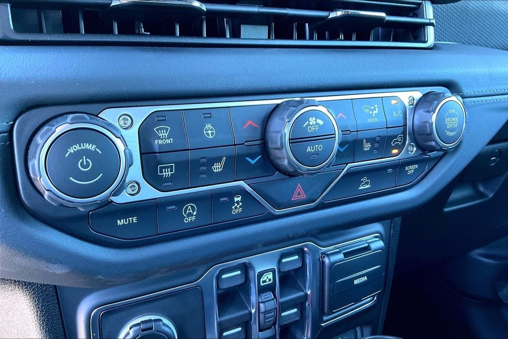 New 2026 Jeep Wrangler Rubicon 4D Sport Utility