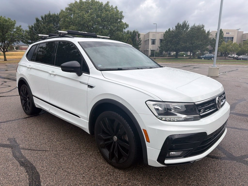 Used 2020  Volkswagen 2.0T SE R-Line Black image 3