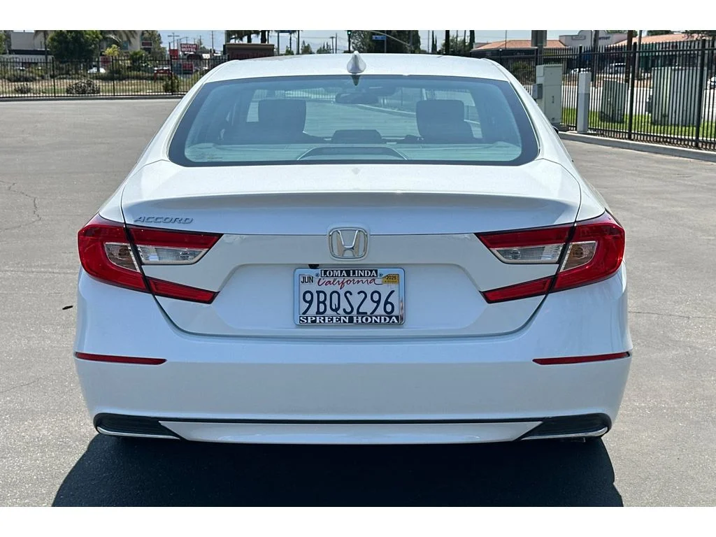 Used 2022 Platinum White Pearl Honda LX image 4
