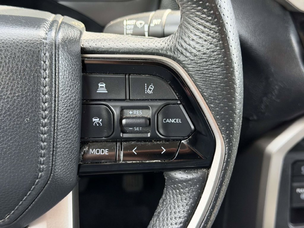 Used 2023  Toyota SR5 image 10