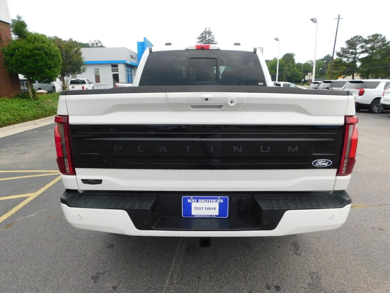 New 2026 Star White Metallic Tri-Coat Ford Platinum® image 7