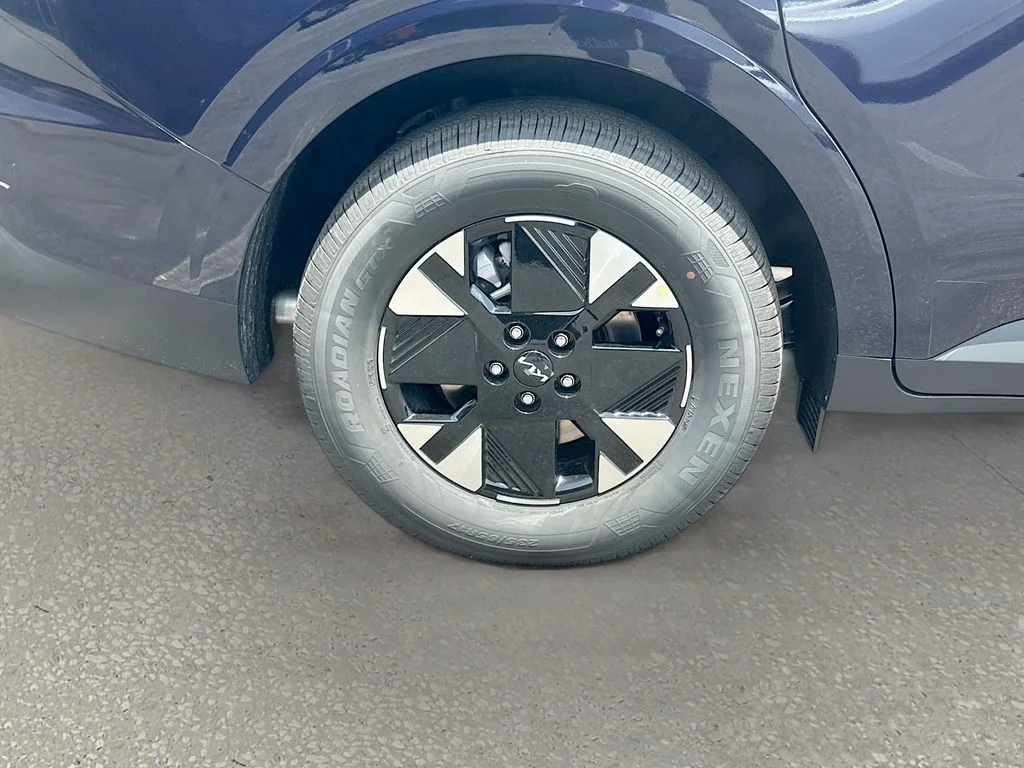 New 2026 Deep Chroma Blue Kia LXS image 32