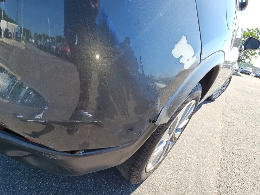 Used 2018 Gray Buick Preferred image 8