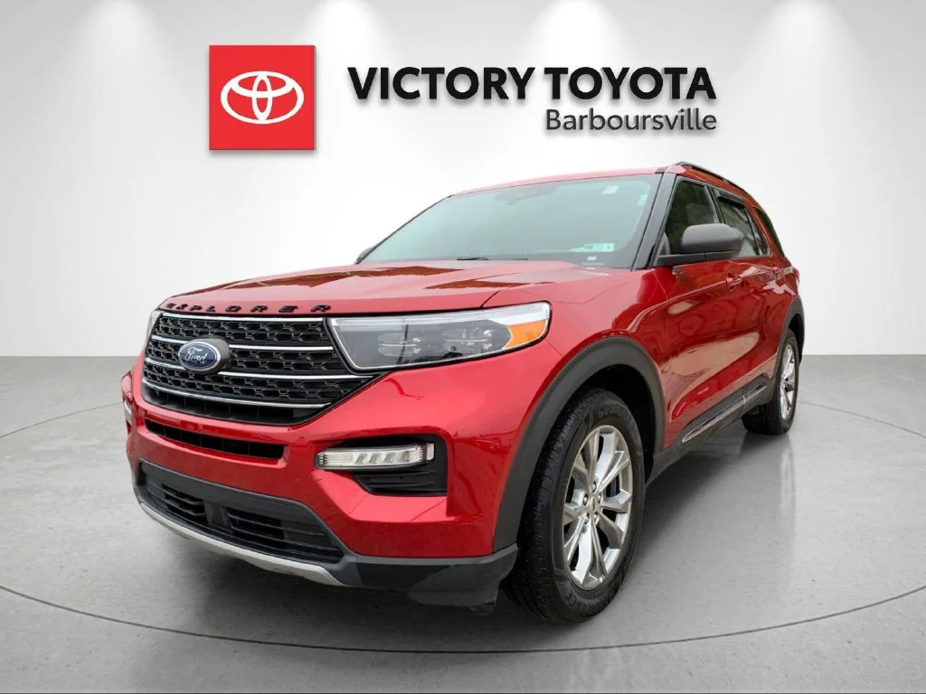 Used 2022 Red Ford XLT image 1