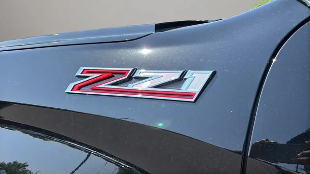 Used 2025 Black Chevrolet RST image 38