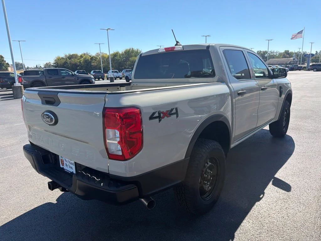 New 2026 Avalanche Ford XLT image 5