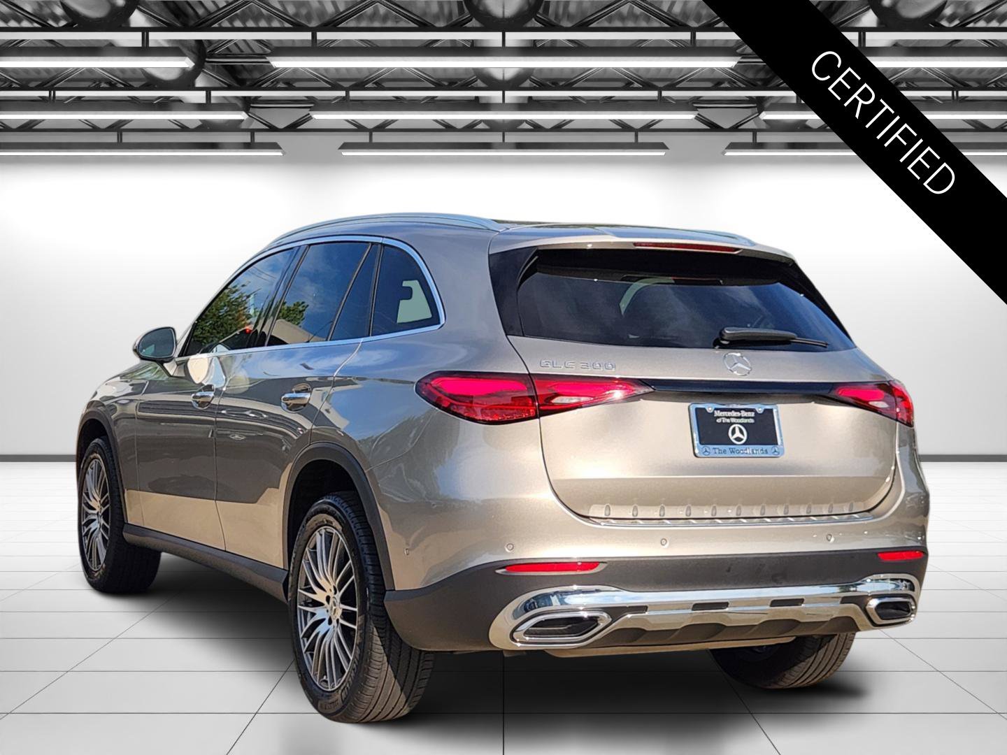 Certified Used 2024 Mojave Silver Metallic Mercedes-Benz GLC 300 image 5
