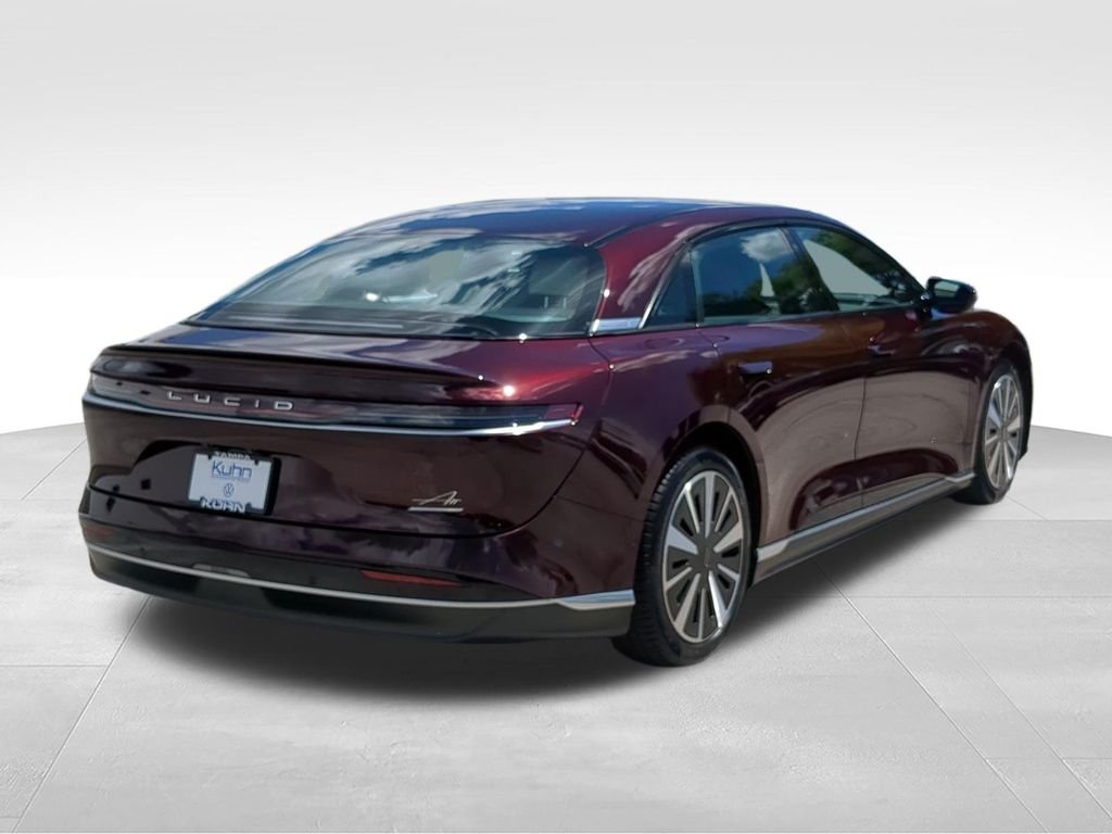 Used 2025 Red Lucid Touring image 3