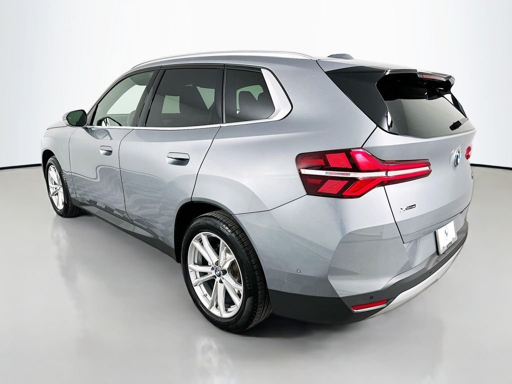 Used 2025 Skyscraper Grey Metallic BMW 30 xDrive image 7