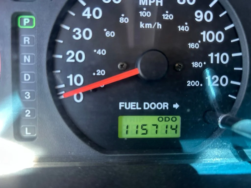 Used 2000 Foxfire Red Mica Isuzu S image 20