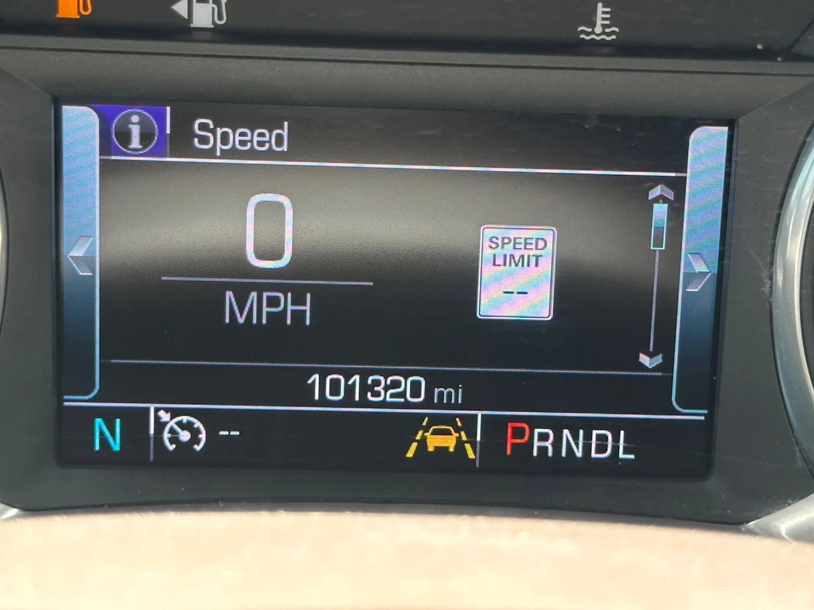 Used 2017 White Frost Tricoat GMC SLT image 2
