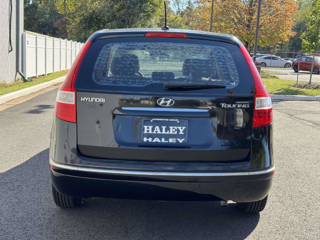 Used 2012 Black Hyundai GLS image 22