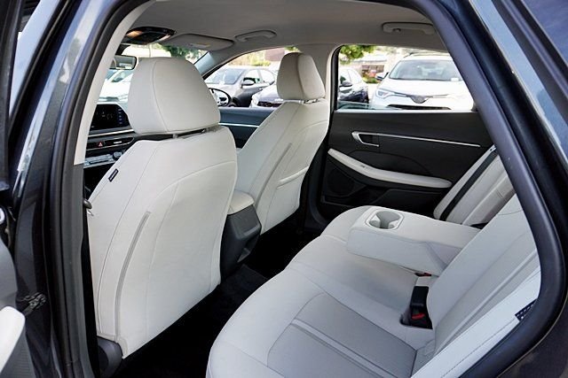 Used 2023 Gray Hyundai SEL image 15