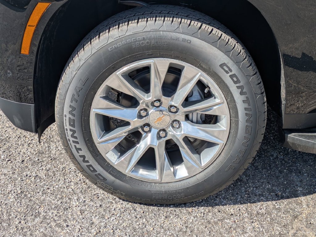 2026 Chevrolet Suburban Premier - Photo 12