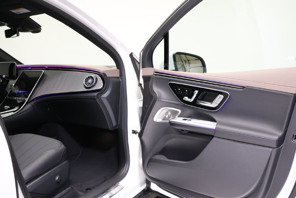 New 2027  Mercedes-Benz 320 SUV image 47