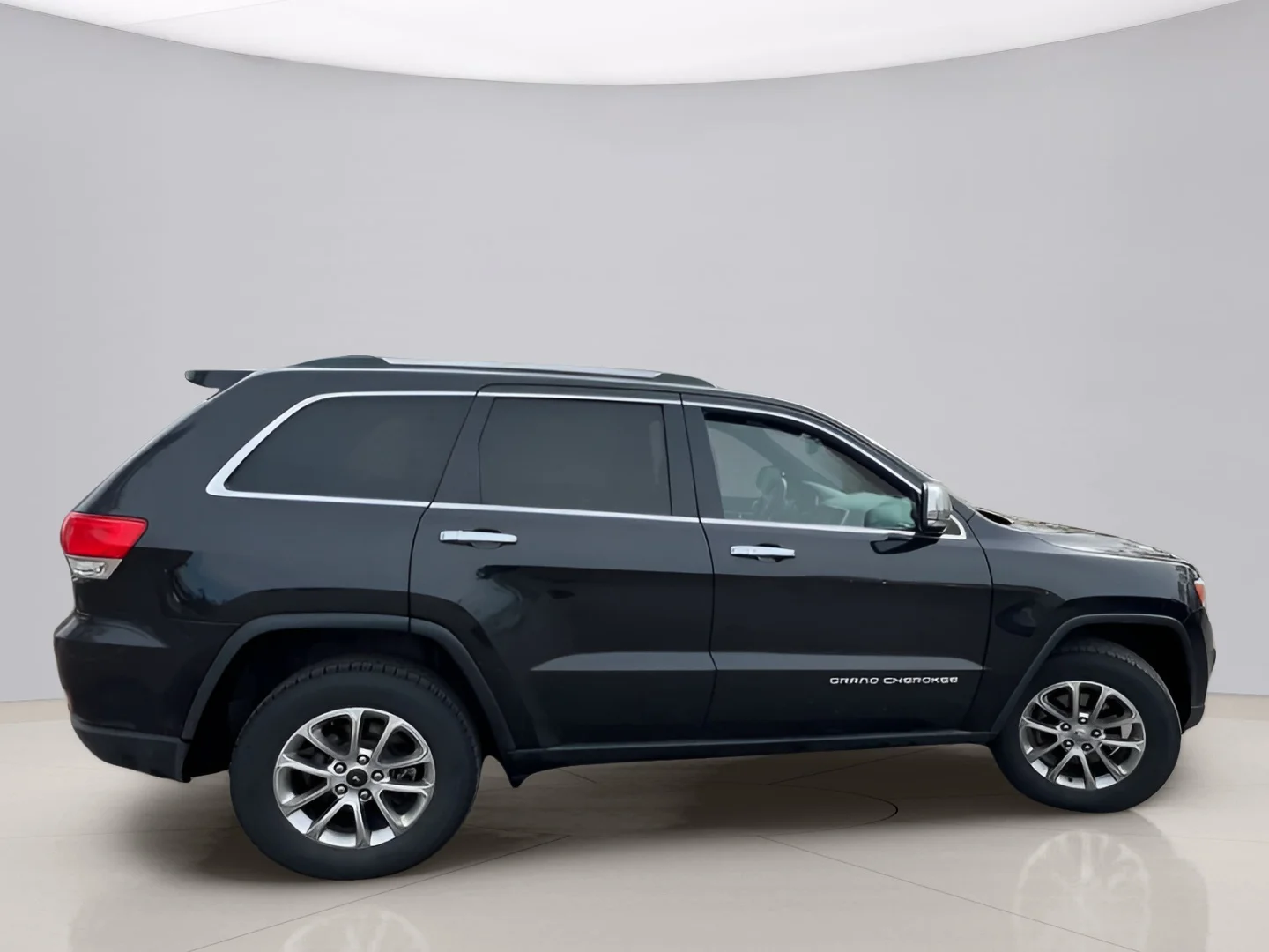 Used 2014 Black Jeep LIMITED image 9