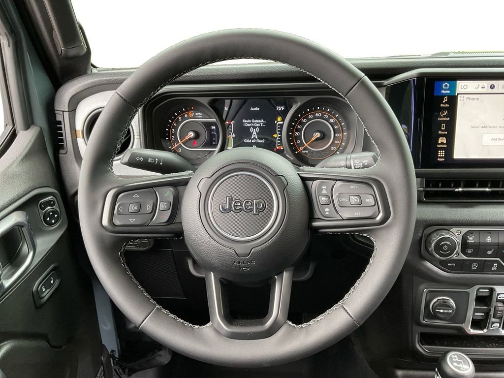 New 2025 Anvil Clear-Coat Exterior Paint Jeep Sport S image 17