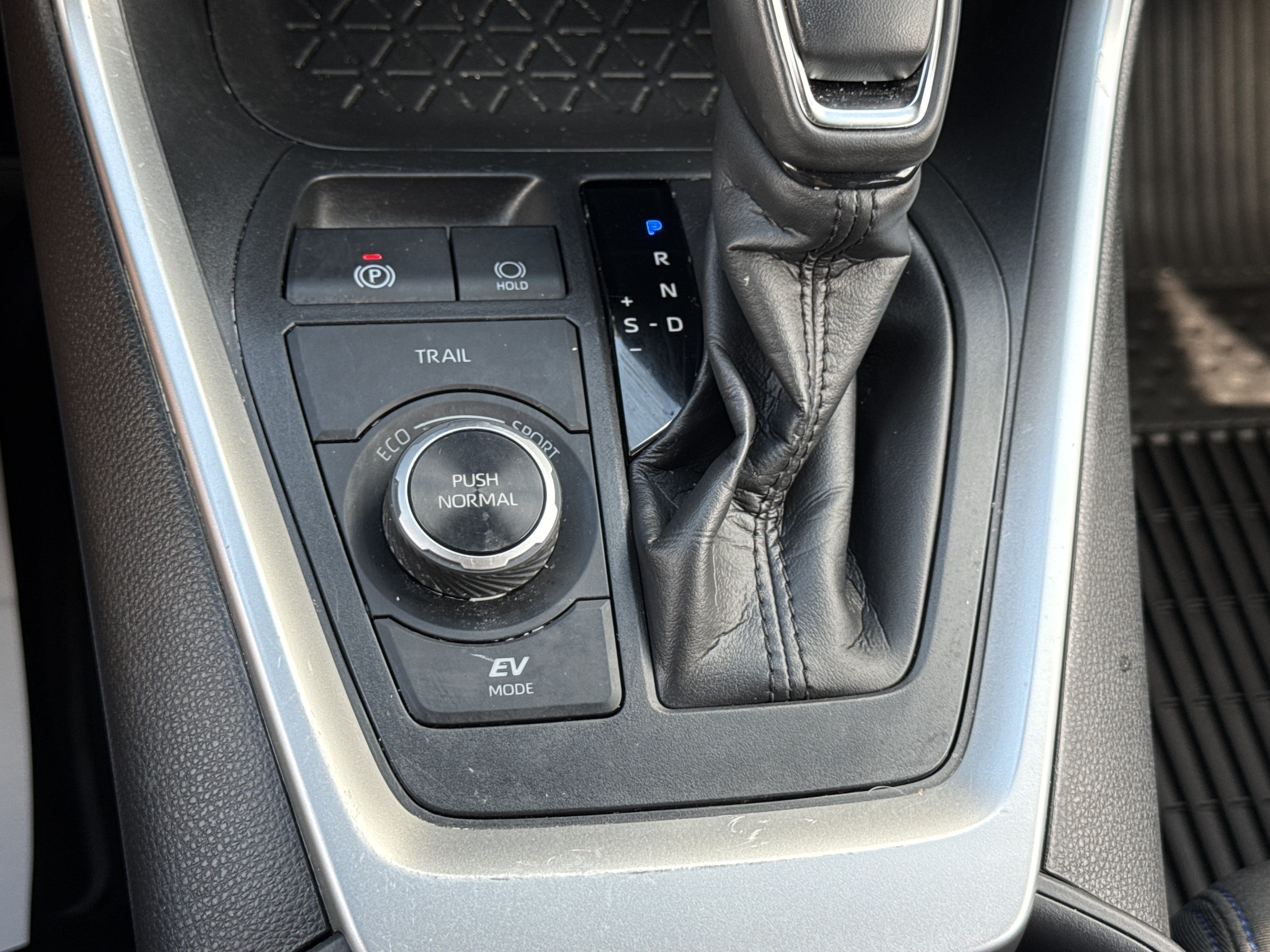 Used 2024 Magnetic Gray Metallic Toyota Hybrid SE image 27