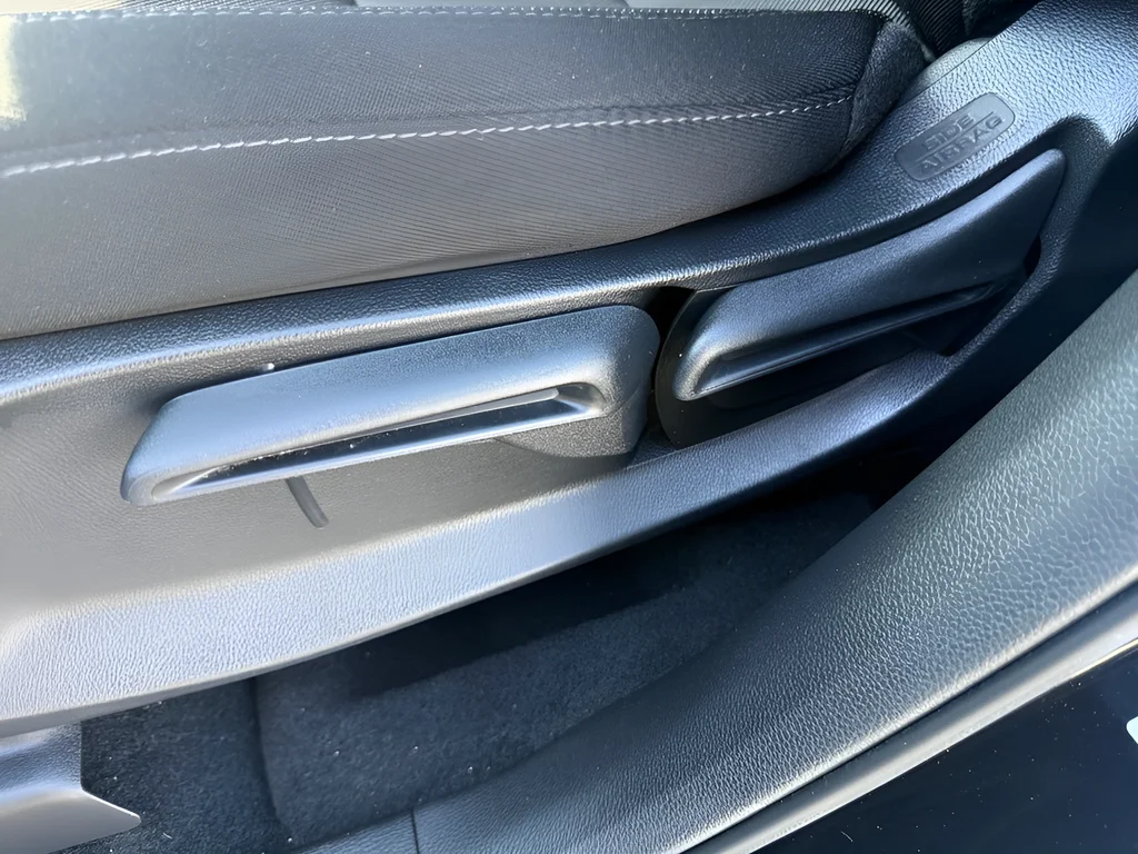 2024 Honda CR-V LX - Photo 11