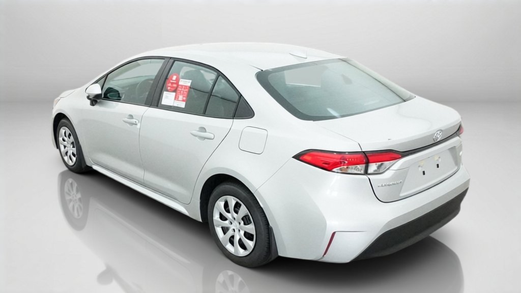 New 2027 Classic Silver Metallic Toyota LE image 44