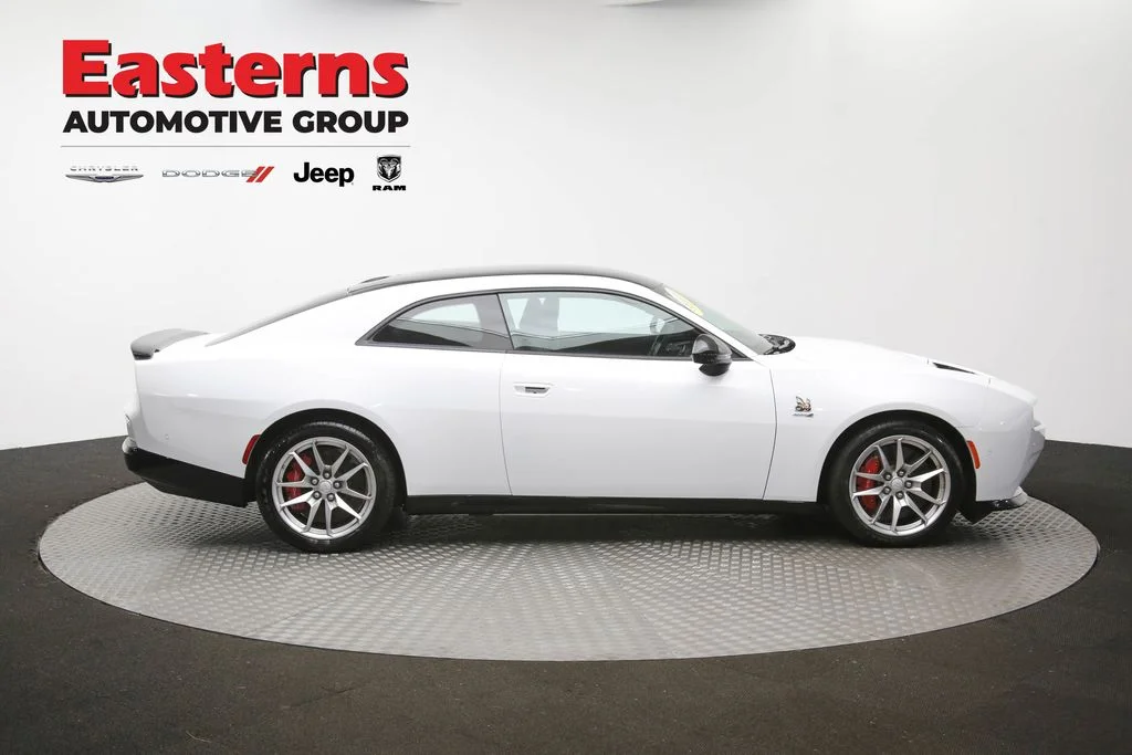 Certified Used 2024 White Dodge R/T Scat Pack image 44