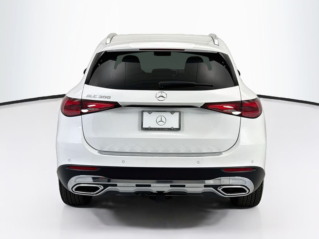 Used 2026 MANUFAKTUR Moonlight White Metallic Mercedes-Benz GLC 300 image 6