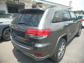 Used 2020 Granite Crystal Metallic Clearcoat Jeep Overland image 5