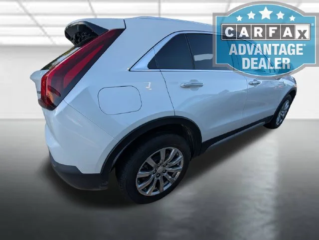 Used 2019 CRYSTAL WHITE TRICOAT Cadillac FWD Premium Luxury image 9