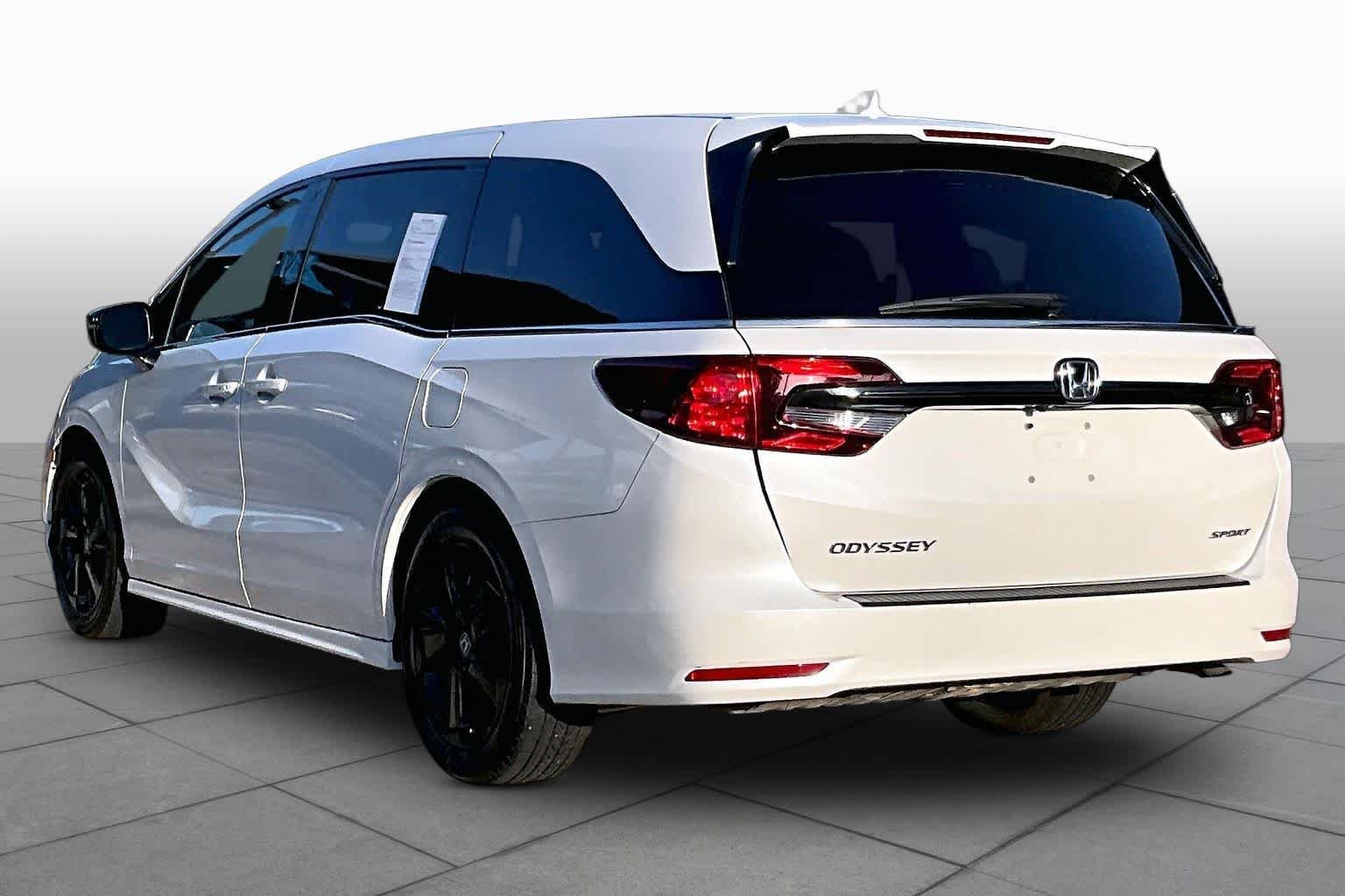 Used 2023 Platinum White Pearl Honda Sport image 12