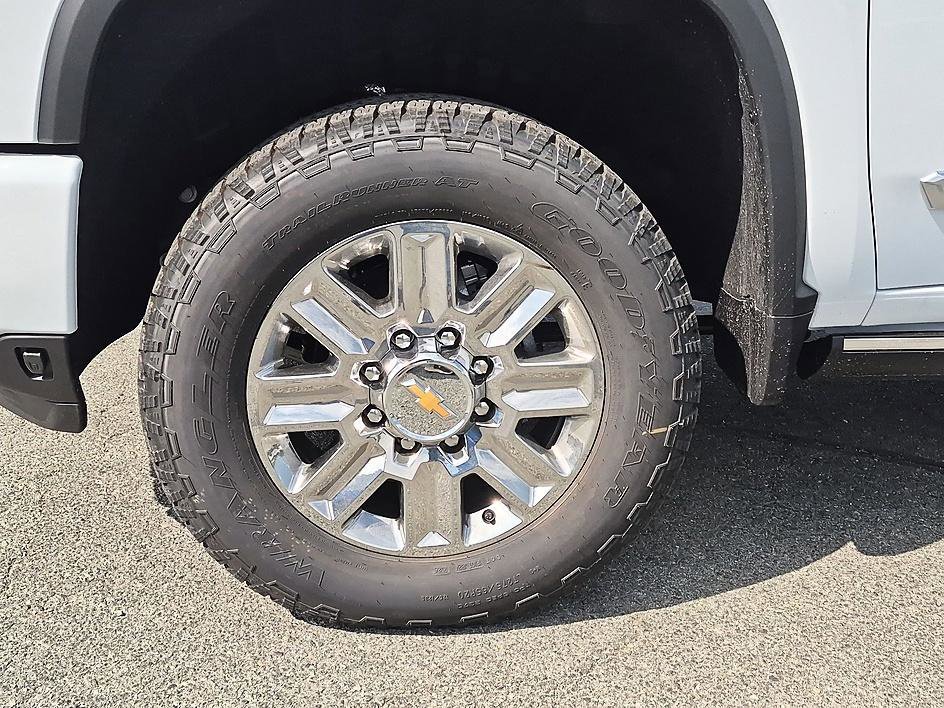 2026 Chevrolet Silverado 2500 HD High Country - Photo 10