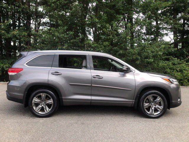 Used 2017 Predawn Gray Mica Toyota Limited Platinum image 3
